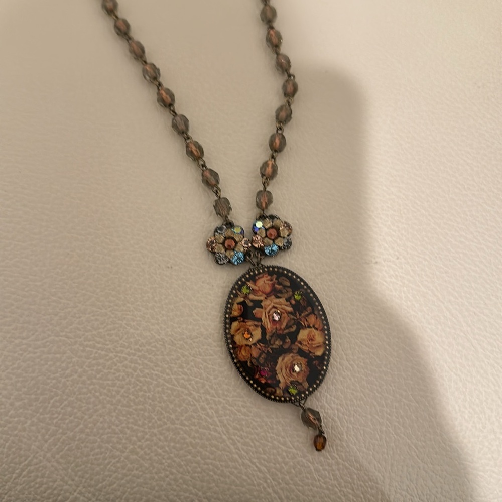 Floral Pendant Necklace with Beaded Chain - Picture 4 of 4